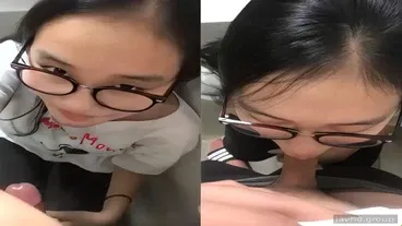 मैं पहली बार लंड चूस रही हूँ....