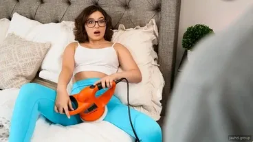 Phát hiện em gái đáng thủ dâm với máy rung và cái kết